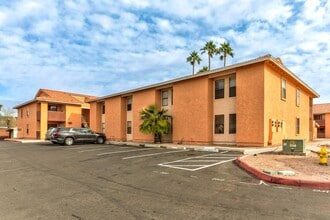 Citrus Highland Apartments in Mesa, AZ - Building Photo - Building Photo
