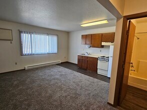 4325 Green Apartments in Fargo, ND - Building Photo - Building Photo