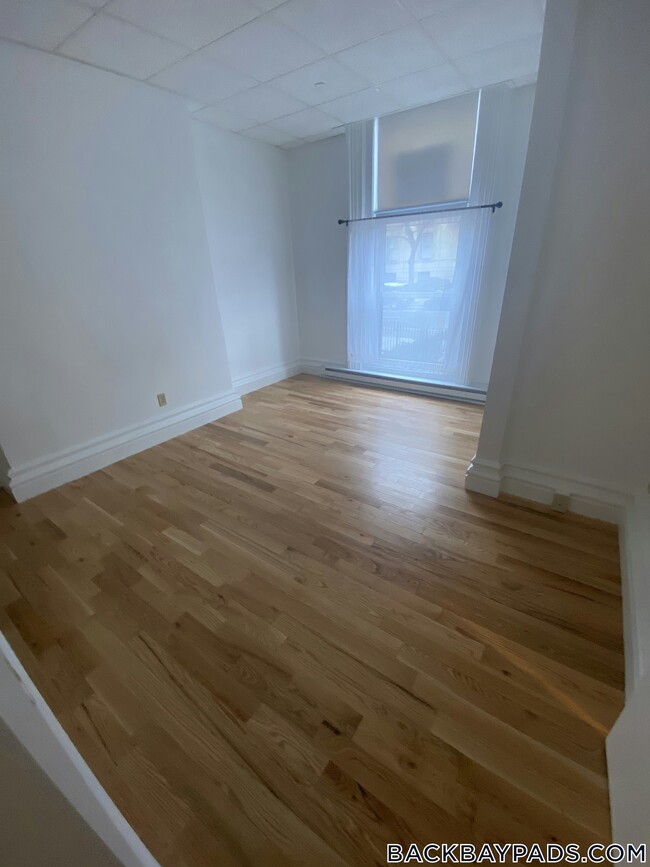 405 Beacon St in Boston, MA - Building Photo - Building Photo
