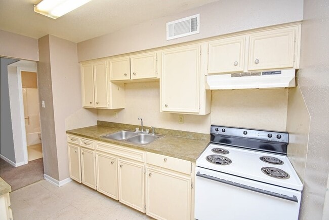 property at 138 Sandpiper Cir