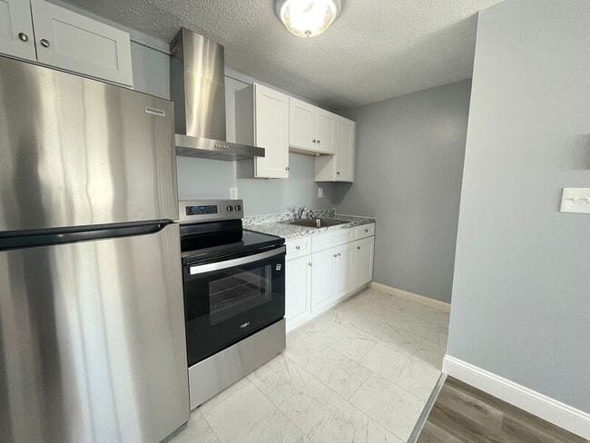 property at 181 Loudon Rd