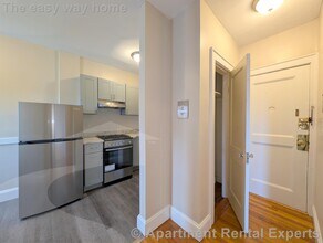 4 Cogswell Ave in Cambridge, MA - Building Photo - Building Photo