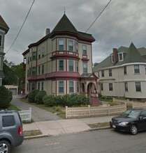 176 Elm St, Unit 2 in North Cambridge, MA - Building Photo - Building Photo