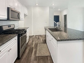 27607 Sawtooth Ln in Santa Clarita, CA - Building Photo - Building Photo