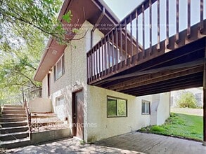 1621 Rice Creek Rd NE in Fridley, MN - Foto de edificio - Building Photo