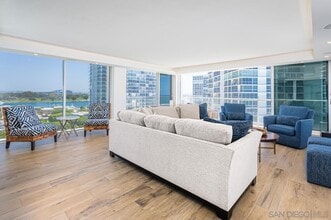 1760 Avenida Del Mundo in Coronado, CA - Building Photo - Building Photo