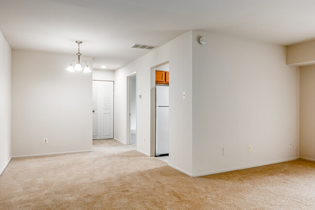 Providence Hall Apartments in Fairfax, VA - Building Photo - Interior Photo