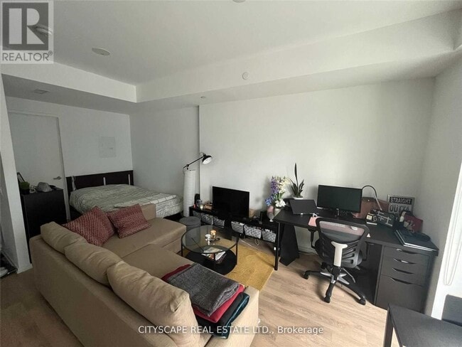 property at 197 Yonge St