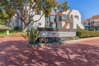 Canyon Villa in Chula Vista, CA - Foto de edificio - Building Photo