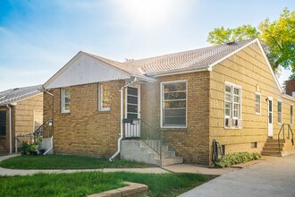 2106 Grand Ave S in Minneapolis, MN - Building Photo - Building Photo