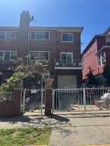 220 E 235th St in Bronx, NY - Building Photo