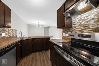 1545 Crystal Rock Ct in Round Lake Beach, IL - Building Photo - Building Photo