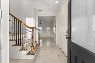 2202 Lakeshore Edge Dr in Houston, TX - Building Photo - Building Photo