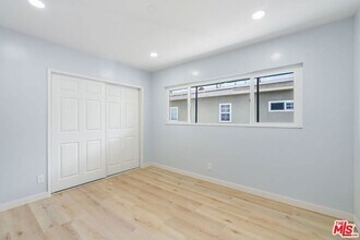 719 E 79th St, Unit 145 in Los Angeles, CA - Building Photo - Building Photo