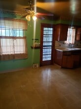 19213 Sumpter Rd in Warrensville Heights, OH - Building Photo - Building Photo