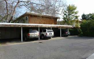 2643-2681 Alma St in Palo Alto, CA - Building Photo