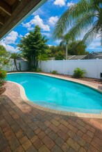 3306 Del Prado Ct in Tampa, FL - Building Photo - Building Photo