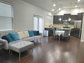 1401 Little Elm Trail in Cedar Park, TX - Building Photo