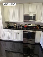 201 E 28th St in New York, NY - Building Photo - Building Photo