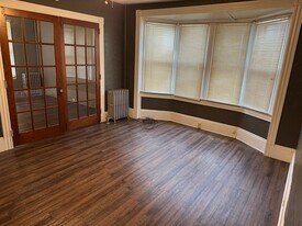 320 N Hyde Park Ave, Unit 2 in Scranton, PA - Building Photo