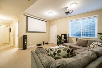 15446 36 Ave in Surrey, BC - Building Photo - Building Photo