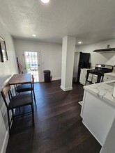 3911 Woolwine Dr, Unit B in Los Angeles, CA - Building Photo - Building Photo