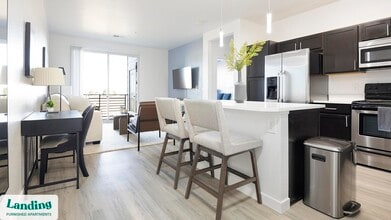 4000 N Albion St, Unit D102 in Denver, CO - Foto de edificio - Building Photo