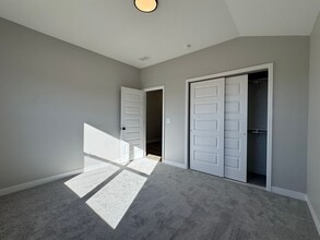 31750 W 168th Ct in Gardner, KS - Building Photo - Building Photo