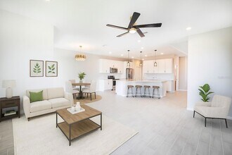 11261 Beach Walk Wy NE in St. Petersburg, FL - Building Photo - Building Photo