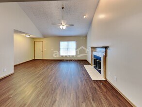 2649 Cross Creek Ave in Lancaster, OH - Building Photo - Building Photo