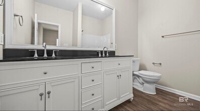 525 W Rose Ave in Foley, AL - Building Photo - Building Photo