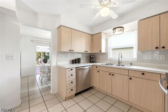 3105 SE 18th Ave in Cape Coral, FL - Building Photo - Building Photo