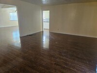 7823 Barberton Dr photo'