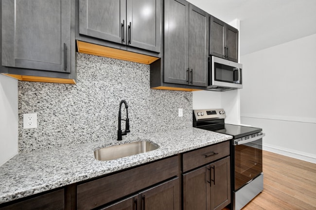 5803 S Kingshighway Blvd