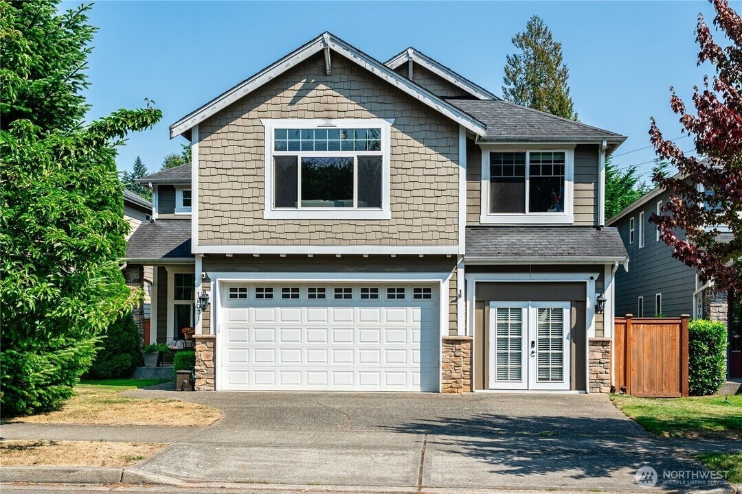 19031 Waxen Rd in Bothell, WA - Building Photo