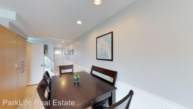 1623 Glorietta Blvd in Coronado, CA - Building Photo - Building Photo