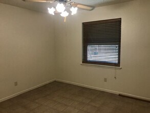 5249 Meadowick Ln in Abilene, TX - Foto de edificio - Building Photo