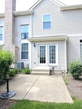 1269 Bradley Cir in Elgin, IL - Building Photo - Building Photo