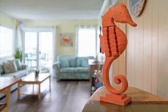 301 Commerce Way in Atlantic Beach, NC - Building Photo - Building Photo