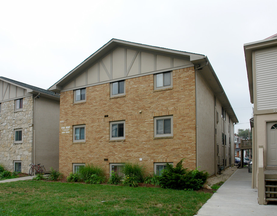 105 E Norwich Ave in Columbus, OH - Building Photo