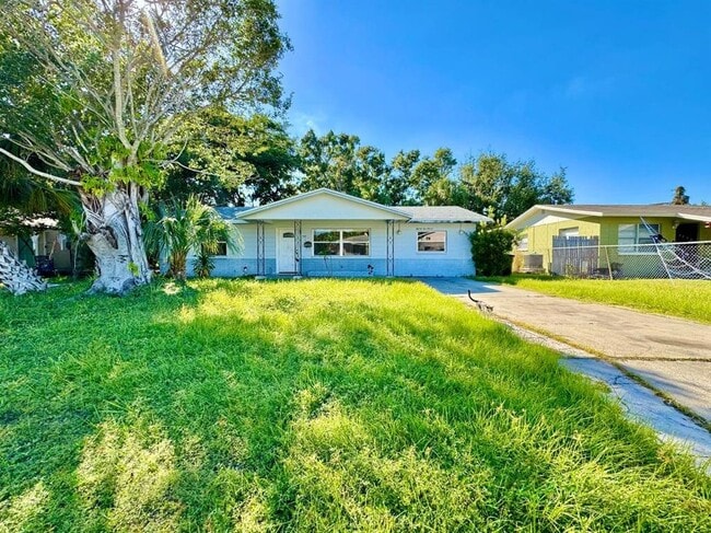 property at 2511 Imlay Ct S