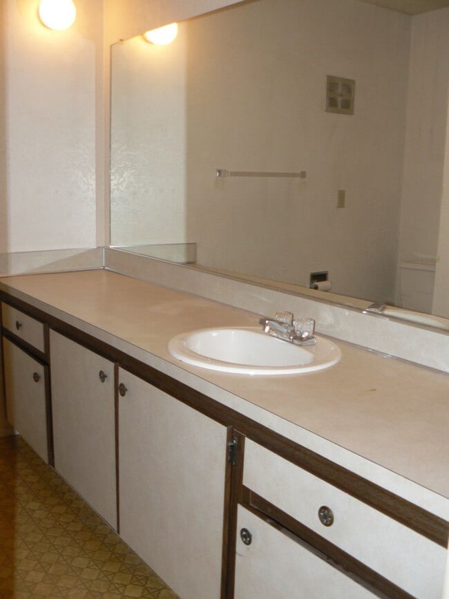 6581 137th Pl NE in Redmond, WA - Building Photo - Building Photo