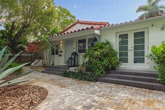 776 NE 74th St in Miami, FL - Building Photo - Building Photo