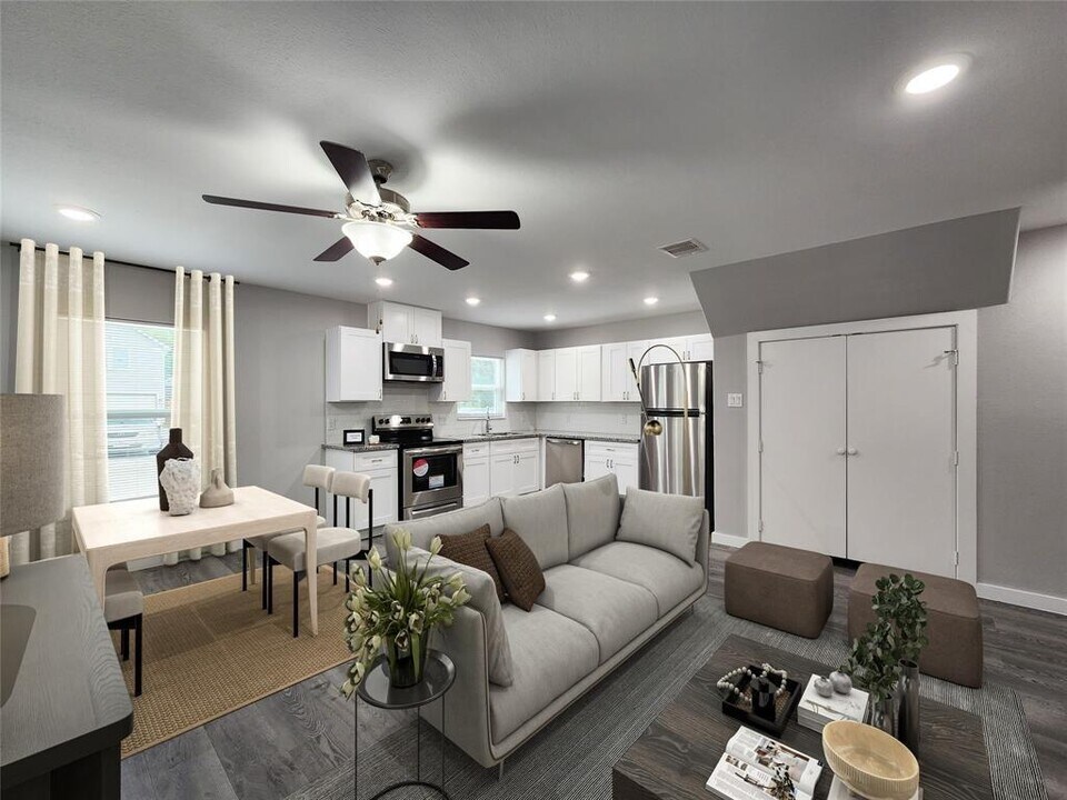 7735 Orebo St-Unit -A in Houston, TX - Building Photo