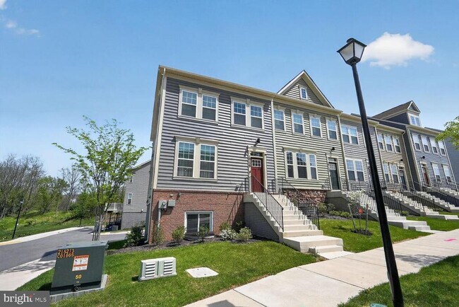property at 10129 Kings Grove Wy