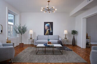 1364 Oak St NW in Washington, DC - Foto de edificio - Building Photo