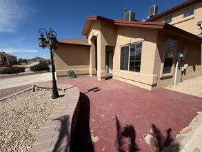 14049 Tierra Delfin Dr in El Paso, TX - Building Photo - Building Photo