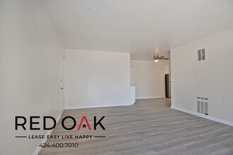 1327 Laurel Ave in West Hollywood, CA - Building Photo - Building Photo