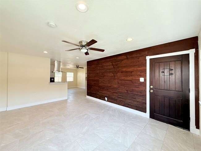 property at 207 Tidwell Rd