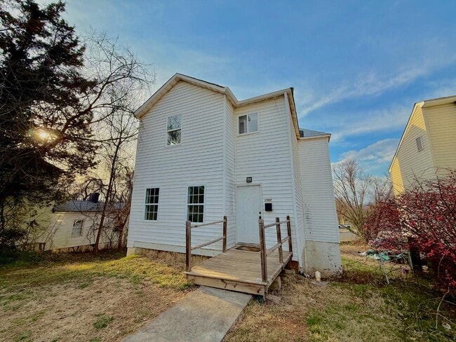property at 1507 6th St